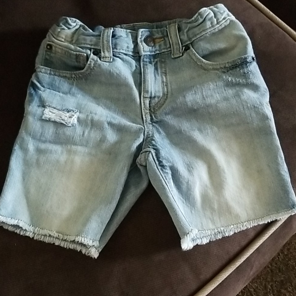 Toddler boy distressed jean shorts